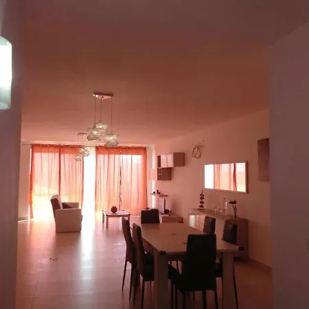 Lejlighed Bright With Sea View In - 120 Sqm *