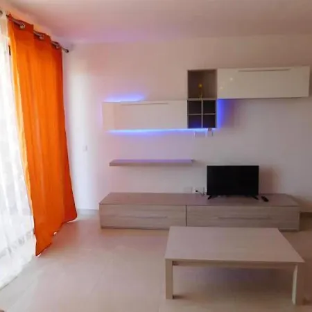 Bright With Sea View In - 120 Sqm