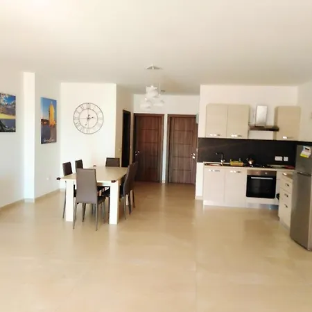 Lejlighed Bright With Sea View In - 120 Sqm *