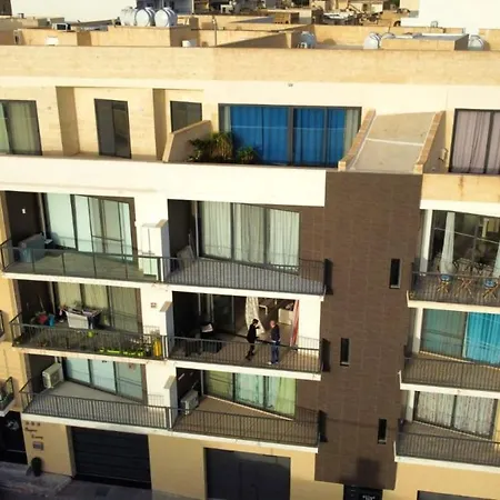Bright With Sea View In - 120 Sqm Apartment